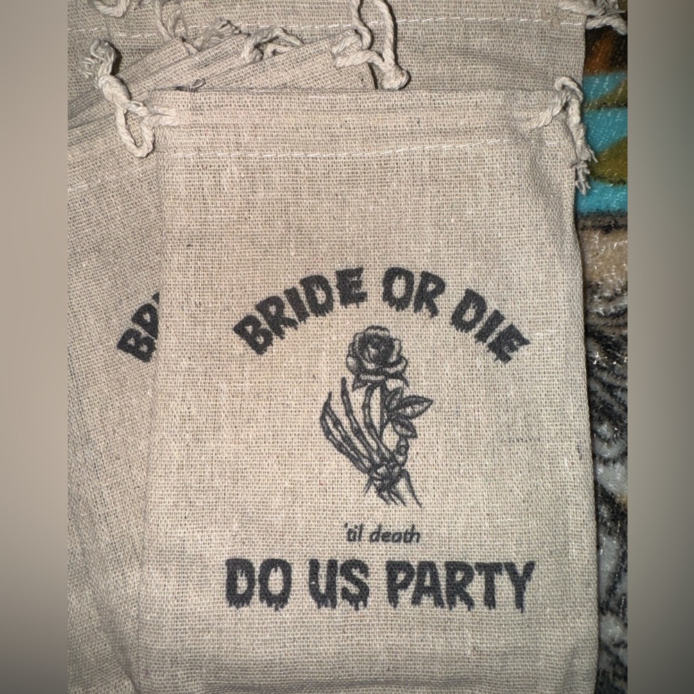 9 Bachelorette hangover bags